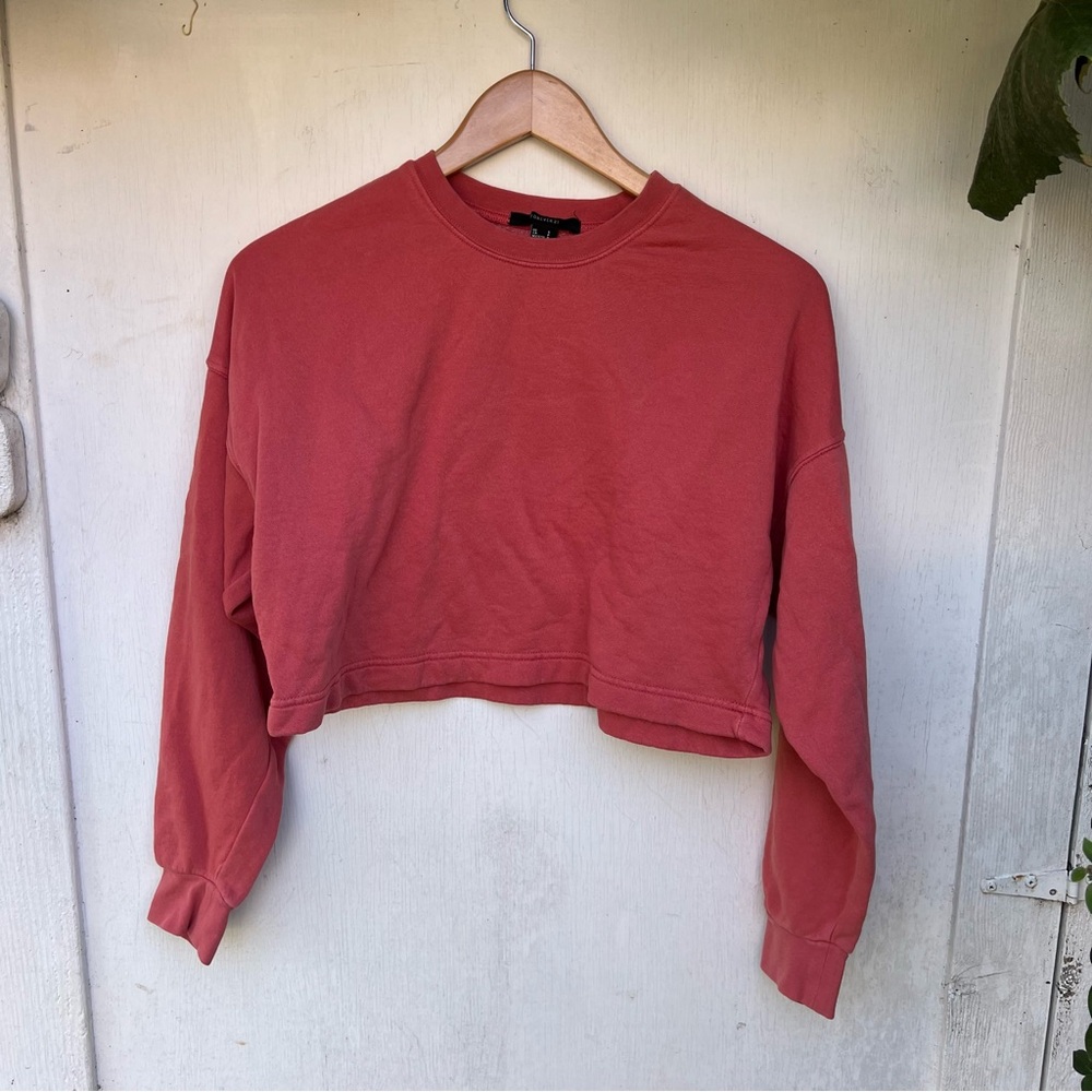 Forever 21 Pink Coral Cropped Sweatshirt Size Small